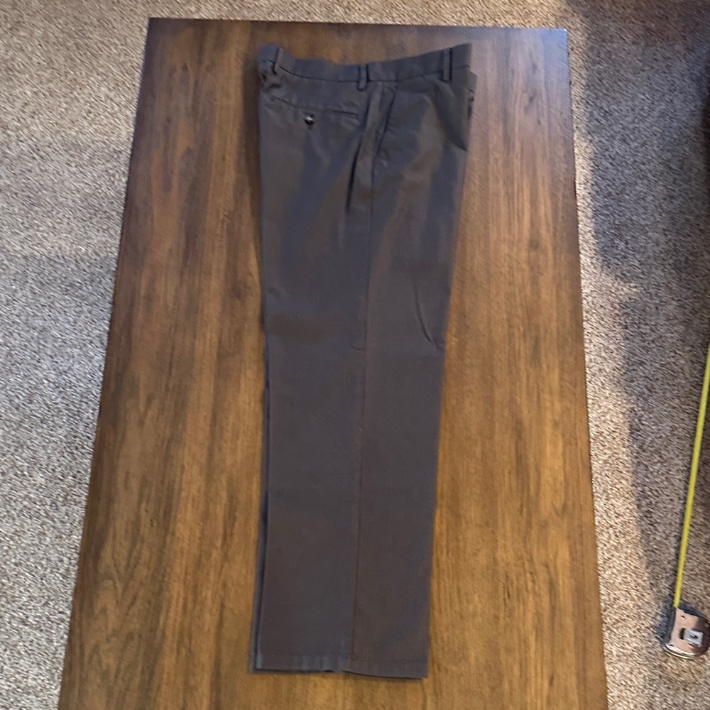 Dockers Men's Gray D2 Straight Fit Khakis 33x30